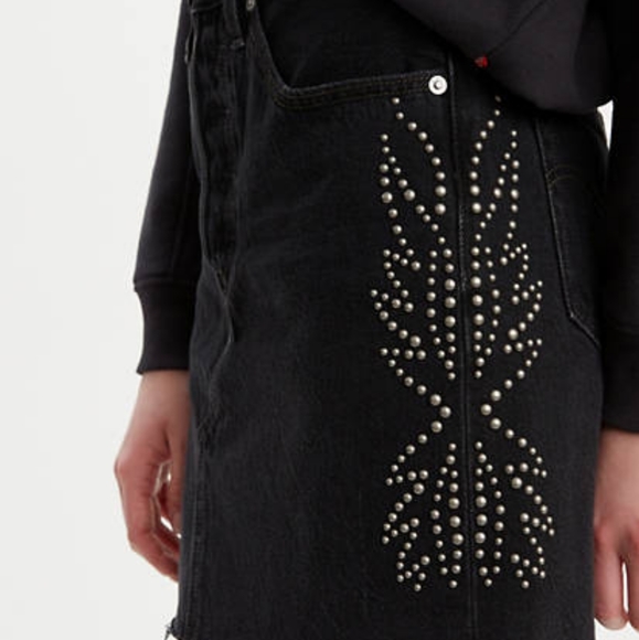 Levi's Decon Studded Black Denim Jean Skirt - Picture 4 of 5